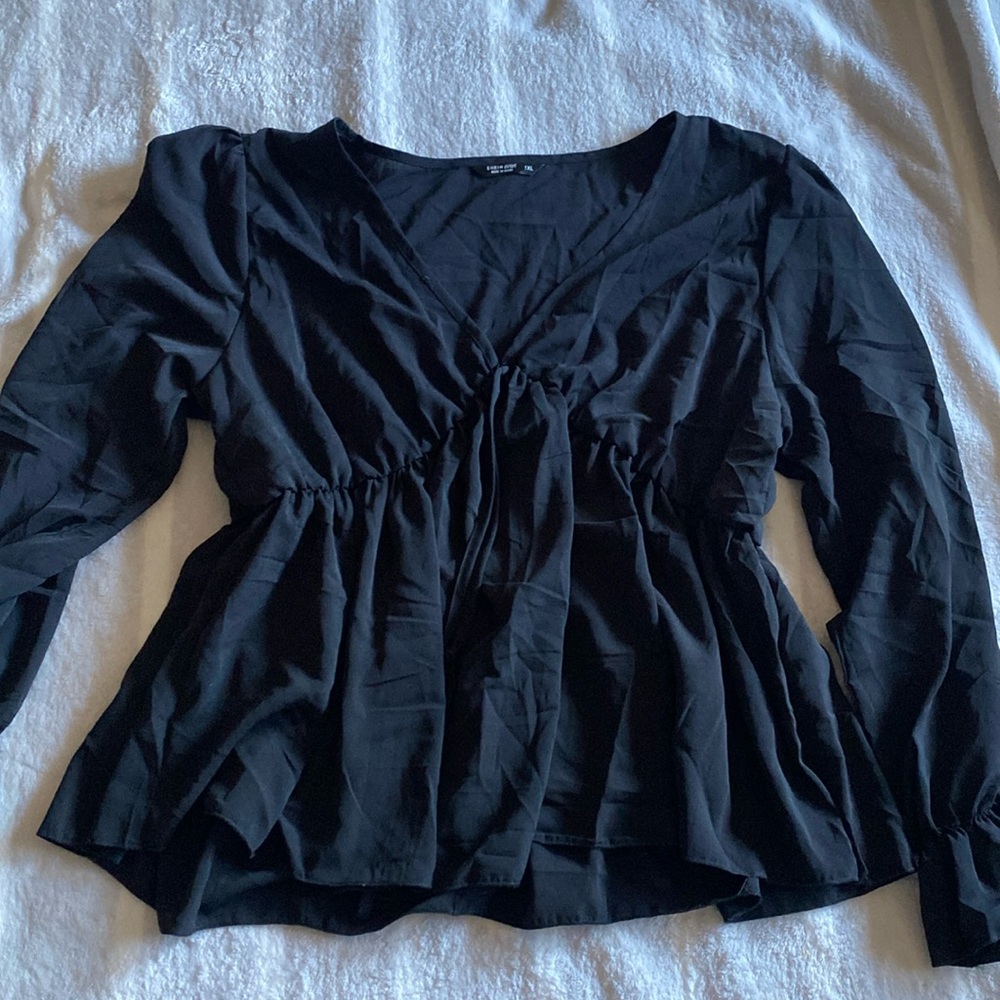 SHEIN- Long sleeve blouse